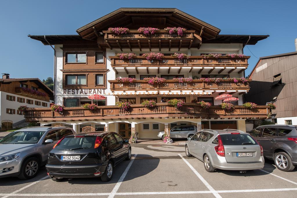 Hotel Alpenrose Zöblen Exterior foto