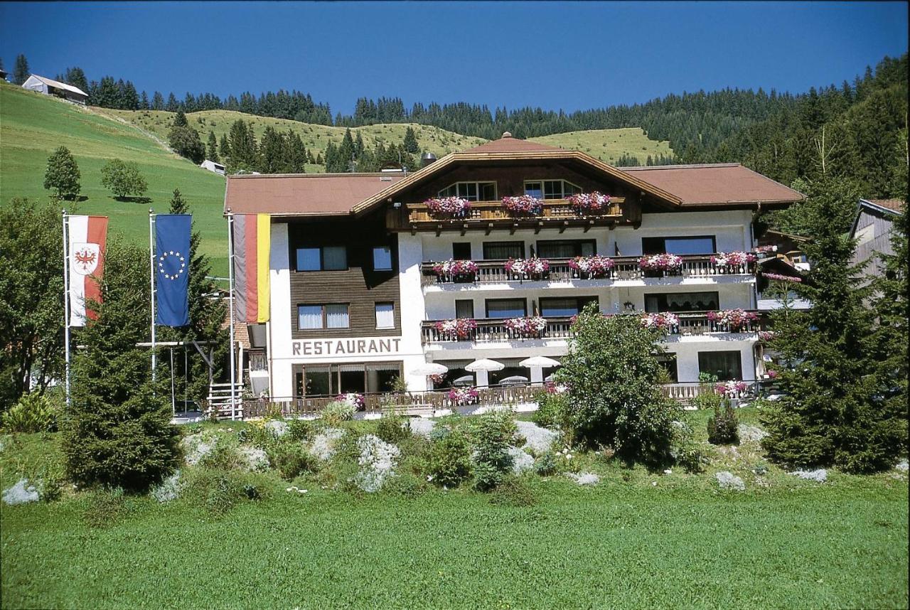 Hotel Alpenrose Zöblen Exterior foto